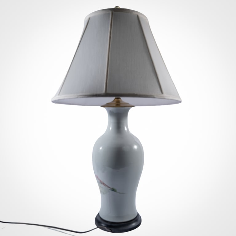 CHINESE PORCELAIN LAMP (1 of 6)