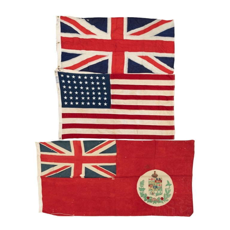 THREE VINTAGE LINEN FLAGS (1 of 16)