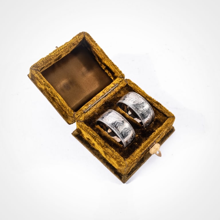 PAIR OF HALLMARKED SILVER NAPKIN RINGS (1 of 5)