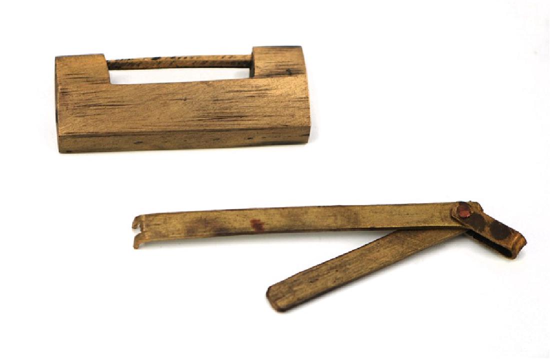 Copper Lock and key: Exquisite appearance, classic design of ancient stylish copper lock