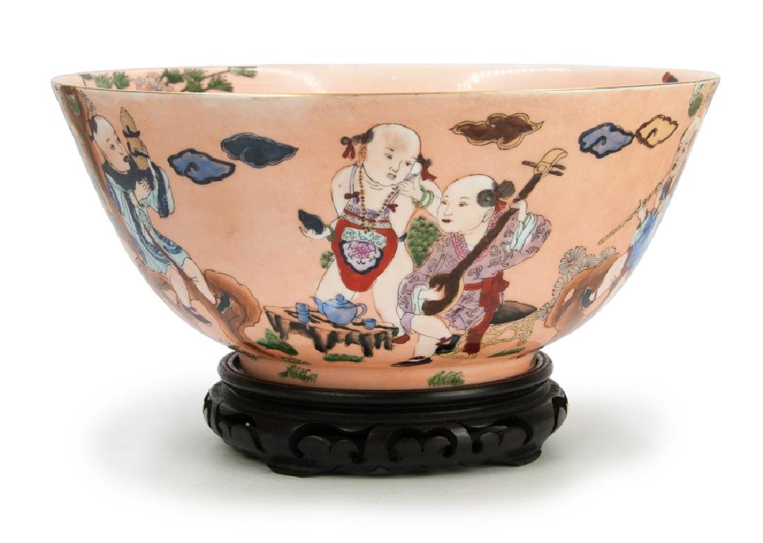 CHINESE PINK GLAZED EXPORT FIGURAL BOWL (1 of 3)