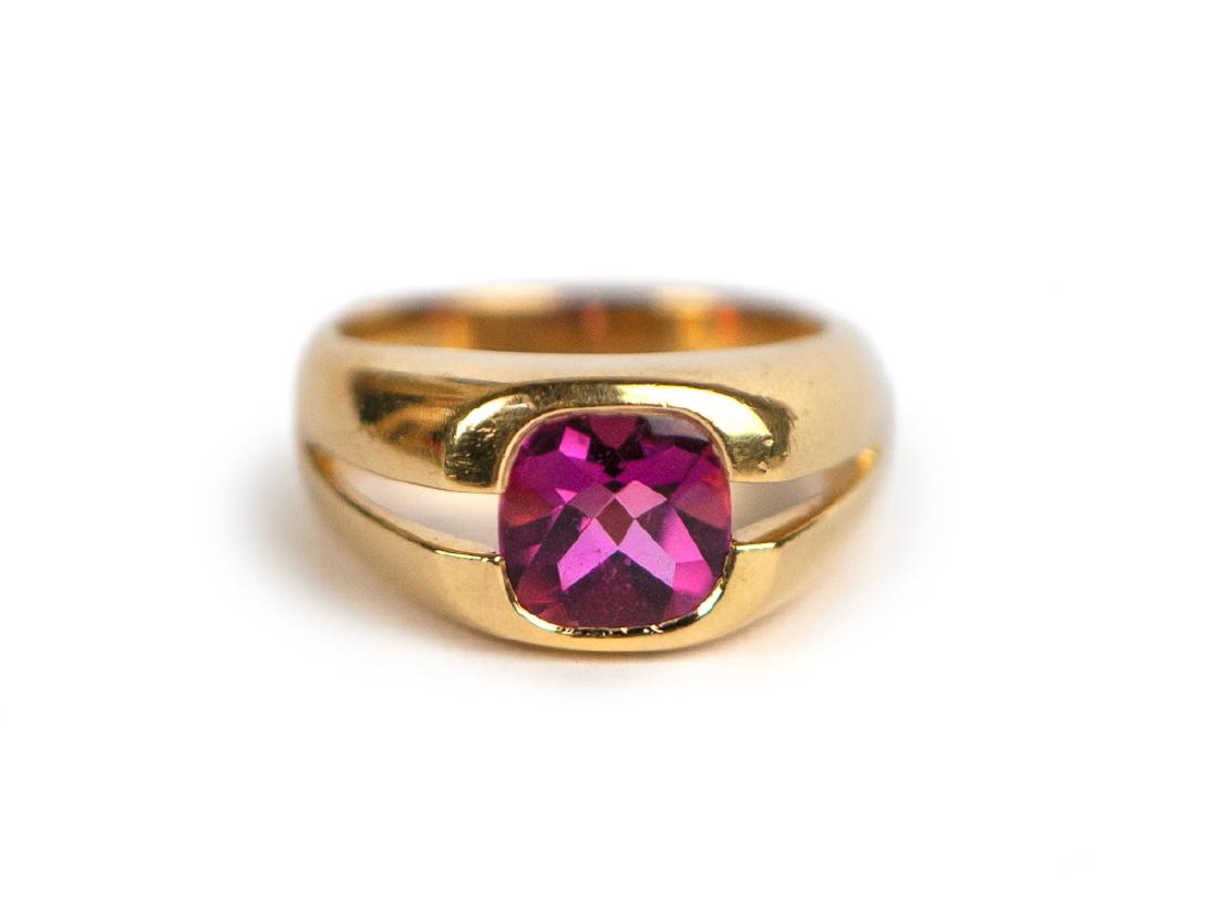 A FINE TIFFANY CO. GOLD TOURMALINE RING (1 of 4)
