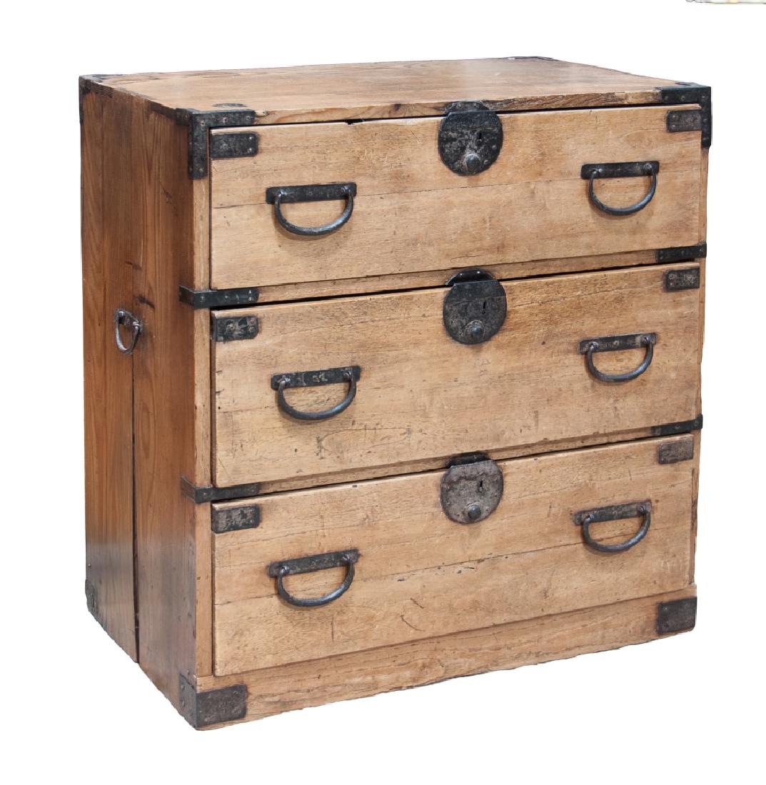 SMALL KIRI WOOD THREE-DRAWER TANSU (1 of 4)