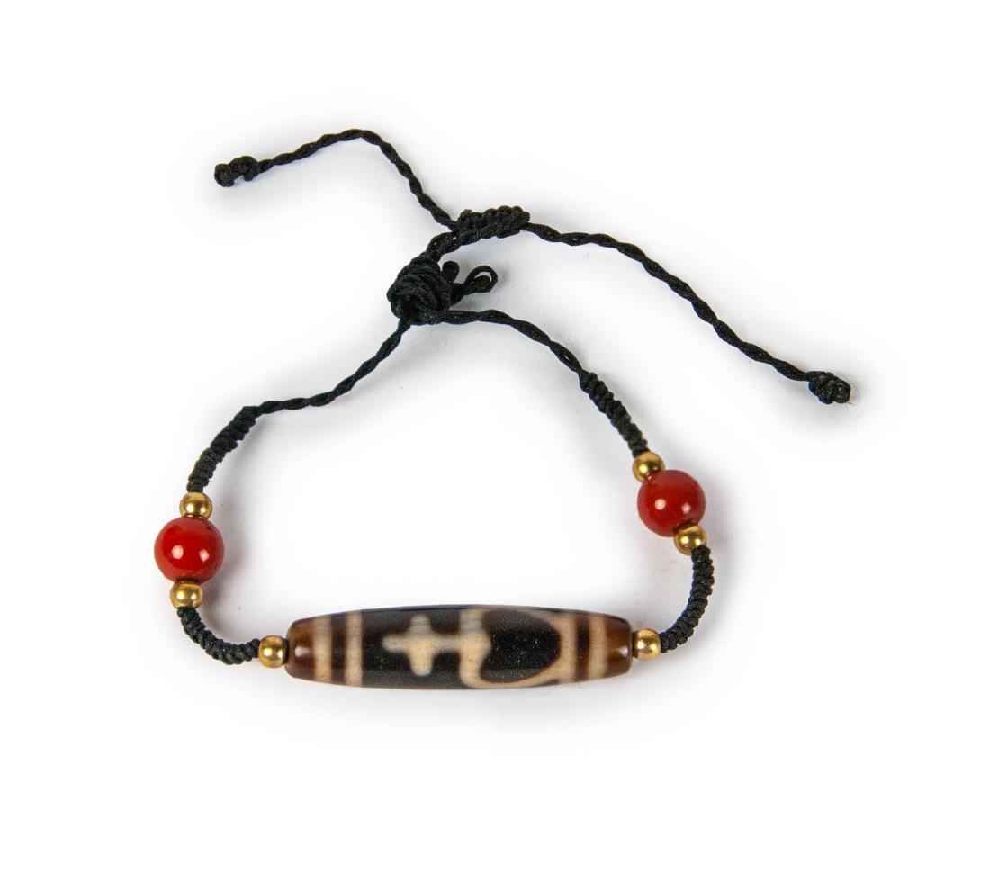 NECTAR VESSEL PATTERN DZI BEAD BRACELET (1 of 1)