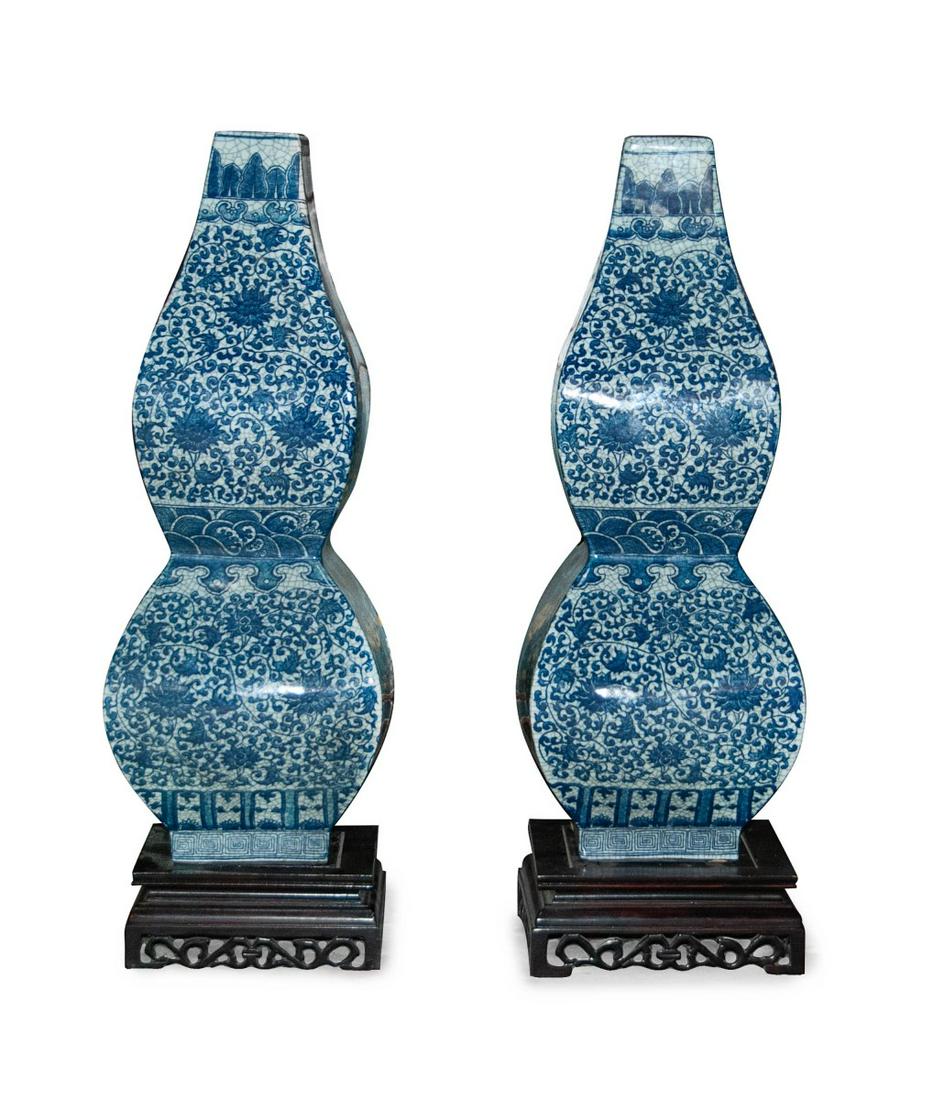 PAIR OF BLUE AND WHITE SQUARE DOUBLE GOURD VASE (1 of 14)