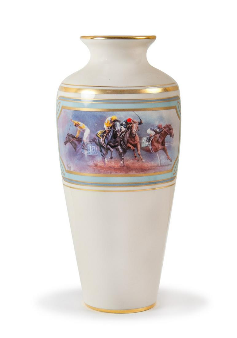 FRED STONE TRIPLE CROWN VASE 1018/4000: H:10in(25.4cm) W:4 1/2in(10.7cm)