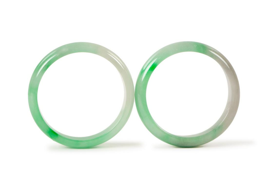PAIR OF JADE BANGLES (1 of 7)