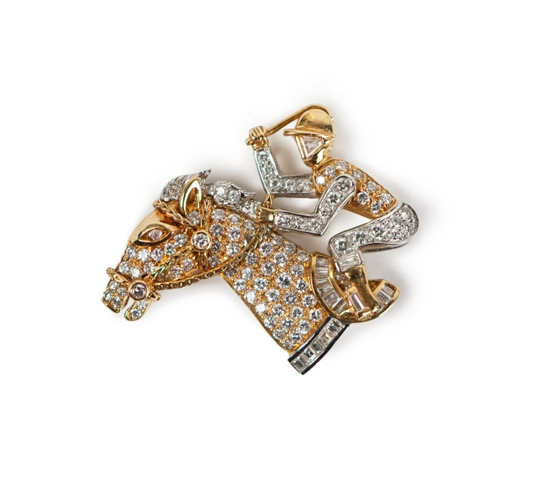 18K GOLD AND GOLD JOCKEY ON HORSE BROOCH (1 of 3)