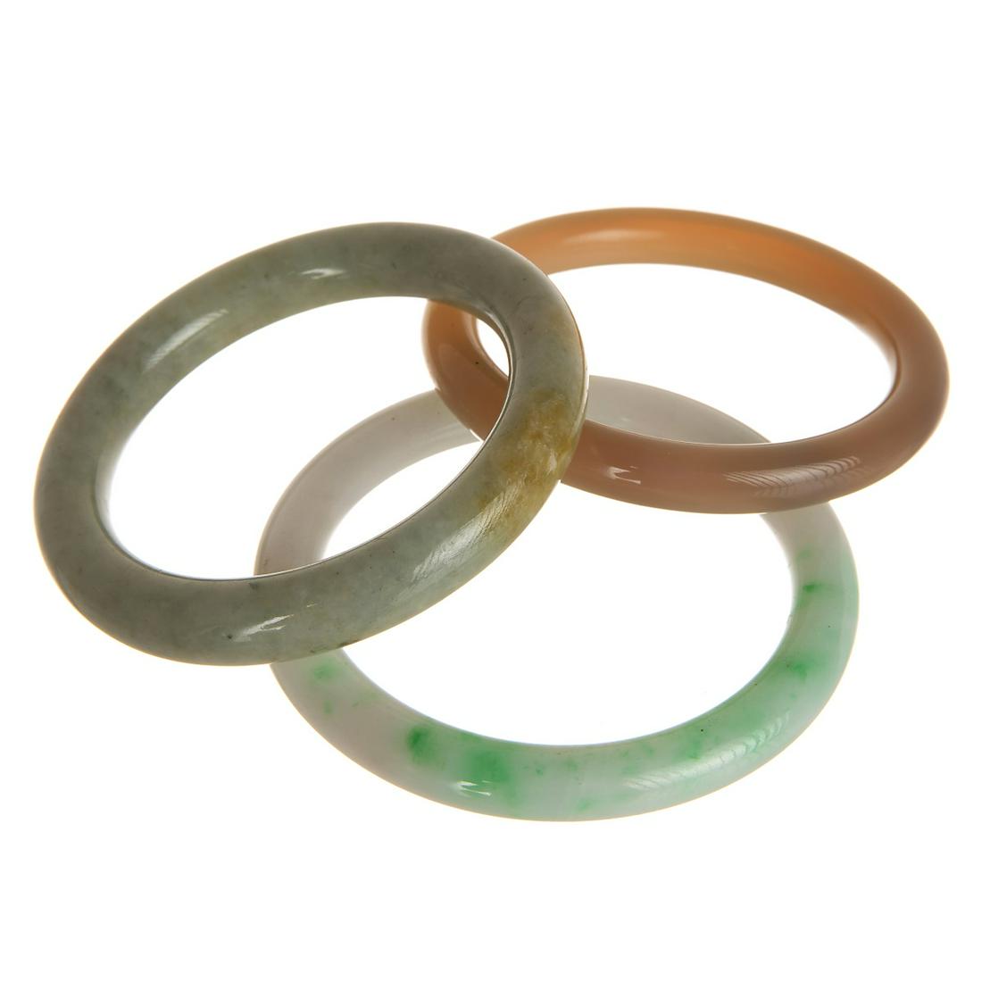 GROUP OF THREE JADE BANGLES (1 of 10)
