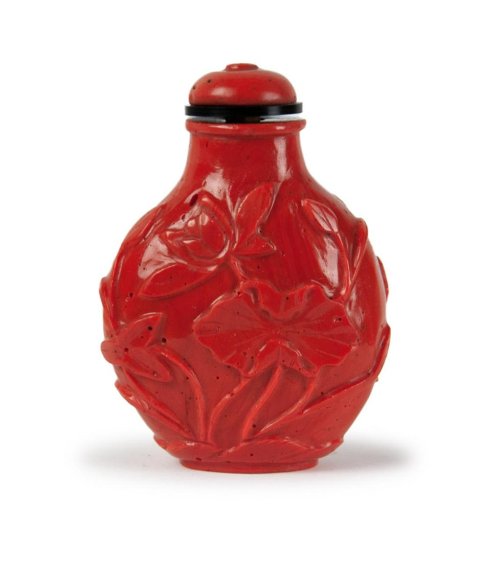 CARVED CORAL SNUFF BOTTLE (1 of 5)