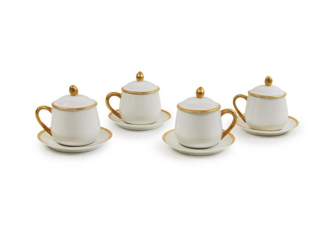 4 FITZ FLOYD TEACUP ESPRESSO COFFEE CUPS & SAUCERS: 4 FITZ FLOYD TEACUP ESPRESSO COFFEE DEMITASSE CUP, LIDS AND H:3 1/8in(8.2cm) W:3 3/8in(8.5cm) H:1/2in(1.2cm) D:4in(10cm)