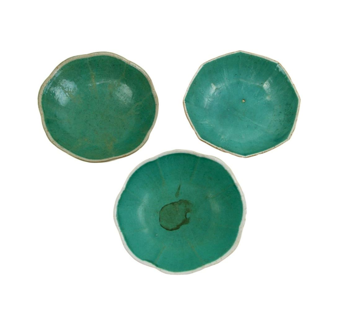 GROUP OF THREE LOBED DISHES (1 of 17)