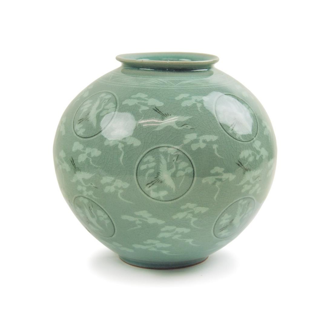 KOREAN JAR DECORATED WITH CRANES (1 of 11)