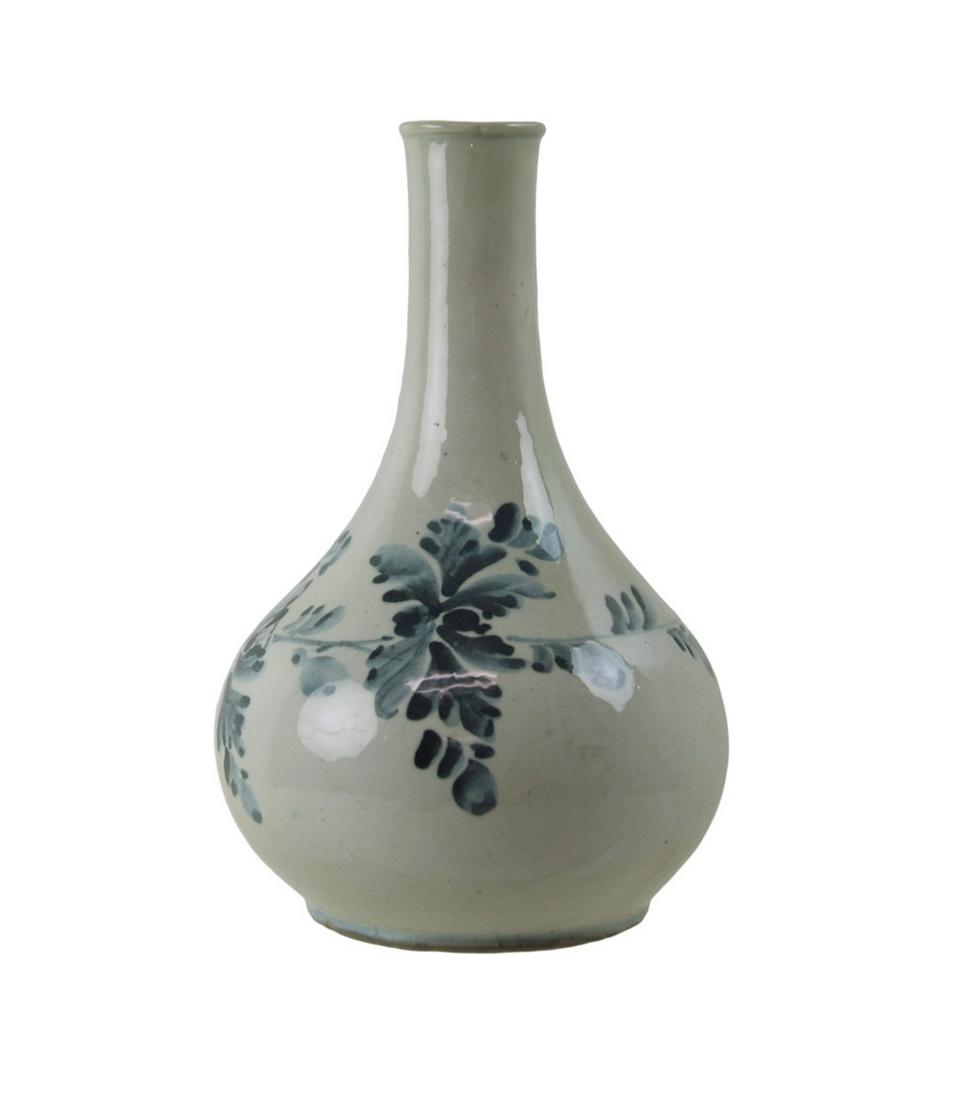 KOREAN BLUE AND WHITE  VASE (1 of 13)