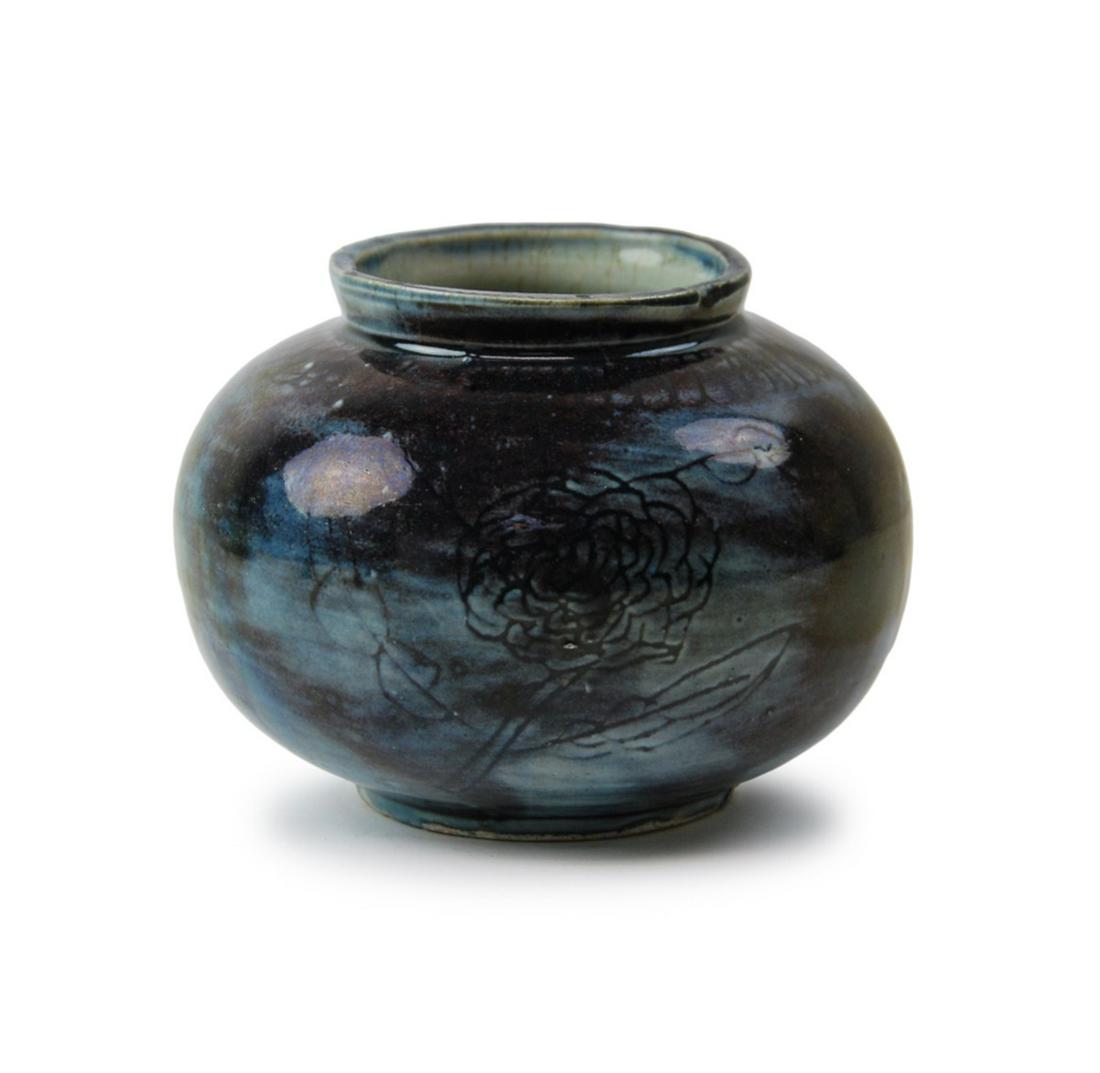 KOREAN BLUE / PURPLE GLAZE JAR: H:4.5in(11.4cm) W:6in(15.2cm)
