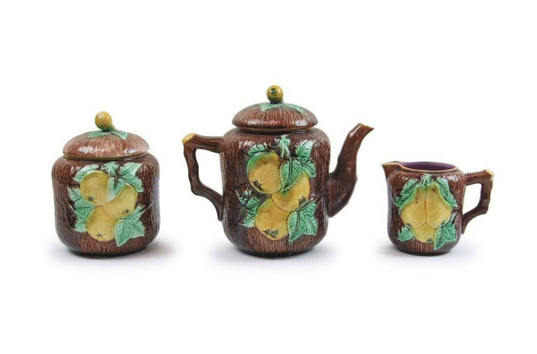 THREE ENGLISH MAJOLICA TEA CRM SUGAR JARS & CUP: H:6.5in(16.5cm) 5.5in(13.9cm) 3.5in(8.8cm)