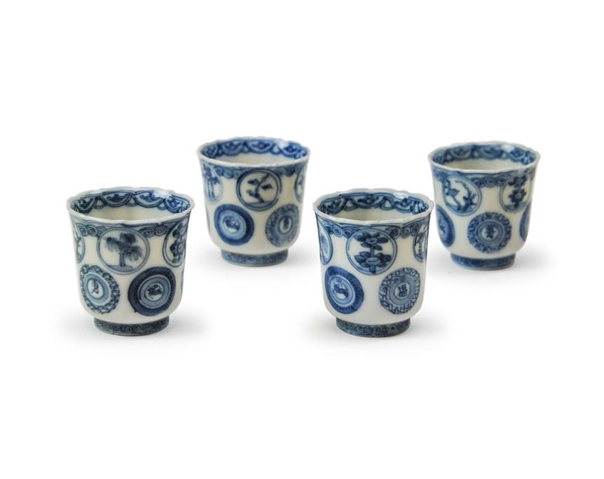 JAPANESE BLUE AND WHITE TEA CUPS: H:2in(5cm) D:2in(5cm)