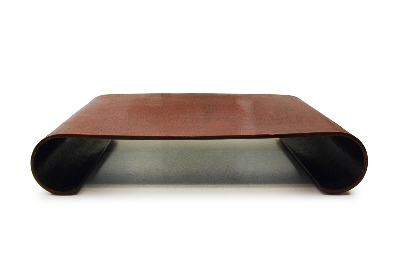 LACQUER TEA TABLE: H:4in(10cm) W:21in(53.3cm)