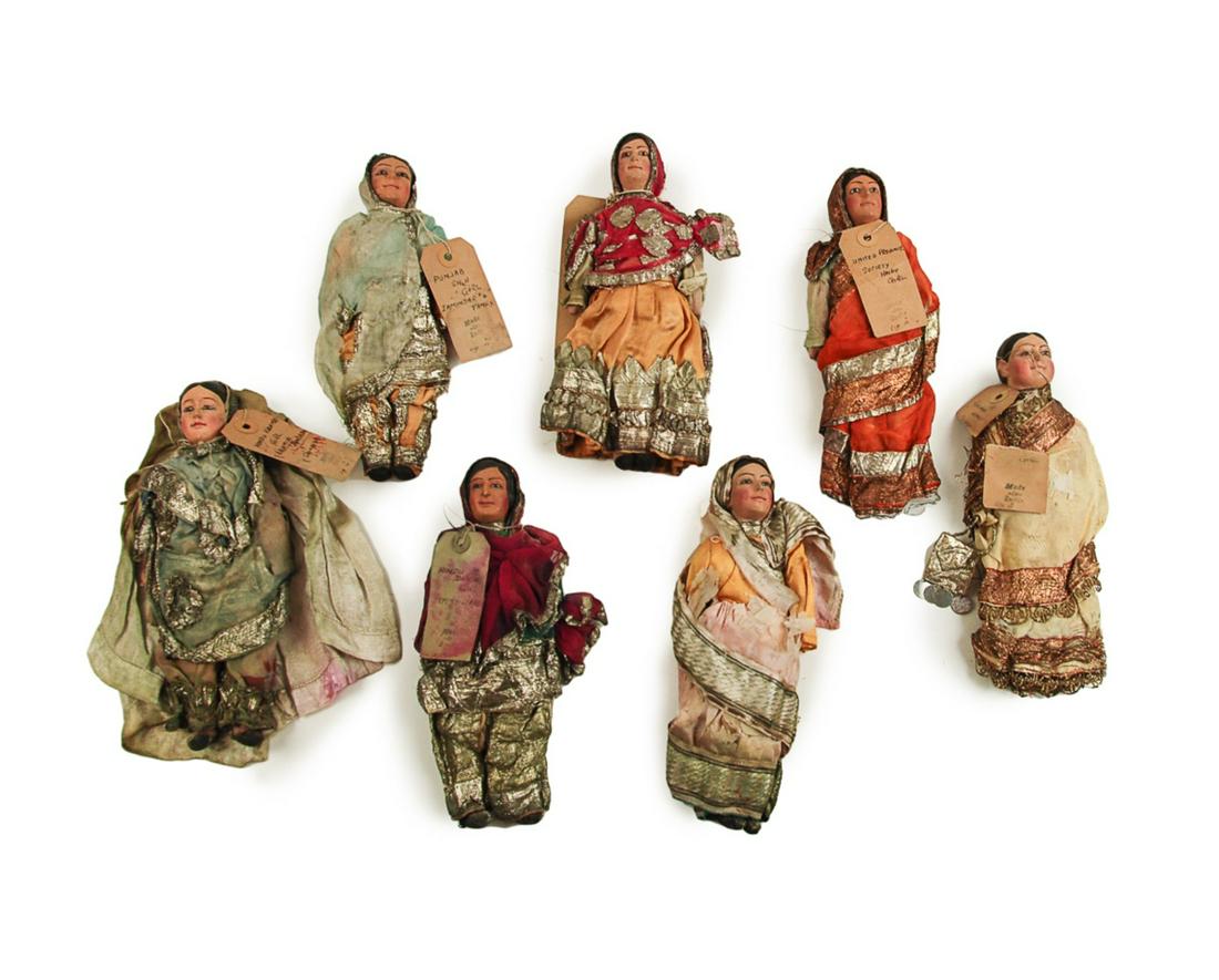 Group of 7 Hindu dressed girl dolls, Made in India (1 of 6)