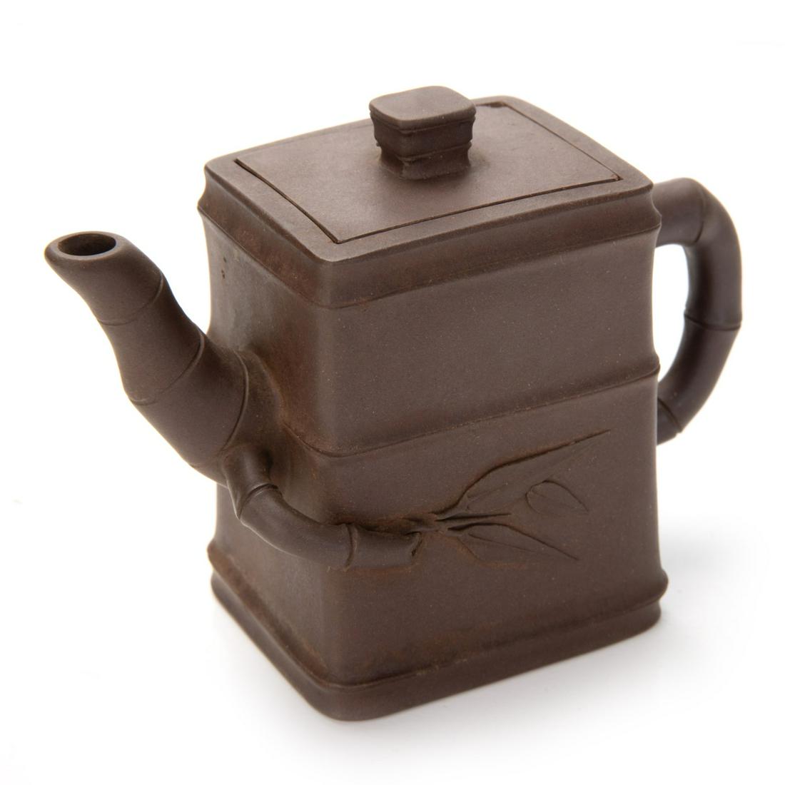 CHINESE YIXING CLAY TEAPOT BAMBOO PATTERN (1 of 6)