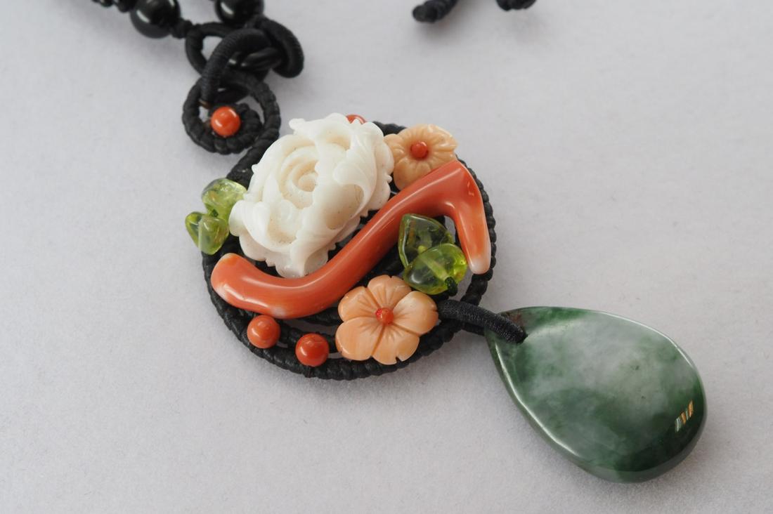 Natural coral , agate and peridot necklace (1 of 10)