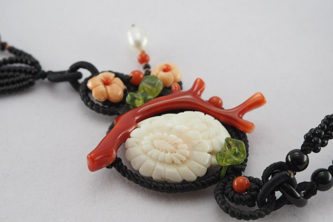 Natural coral , agate and peridot necklace (1 of 8)