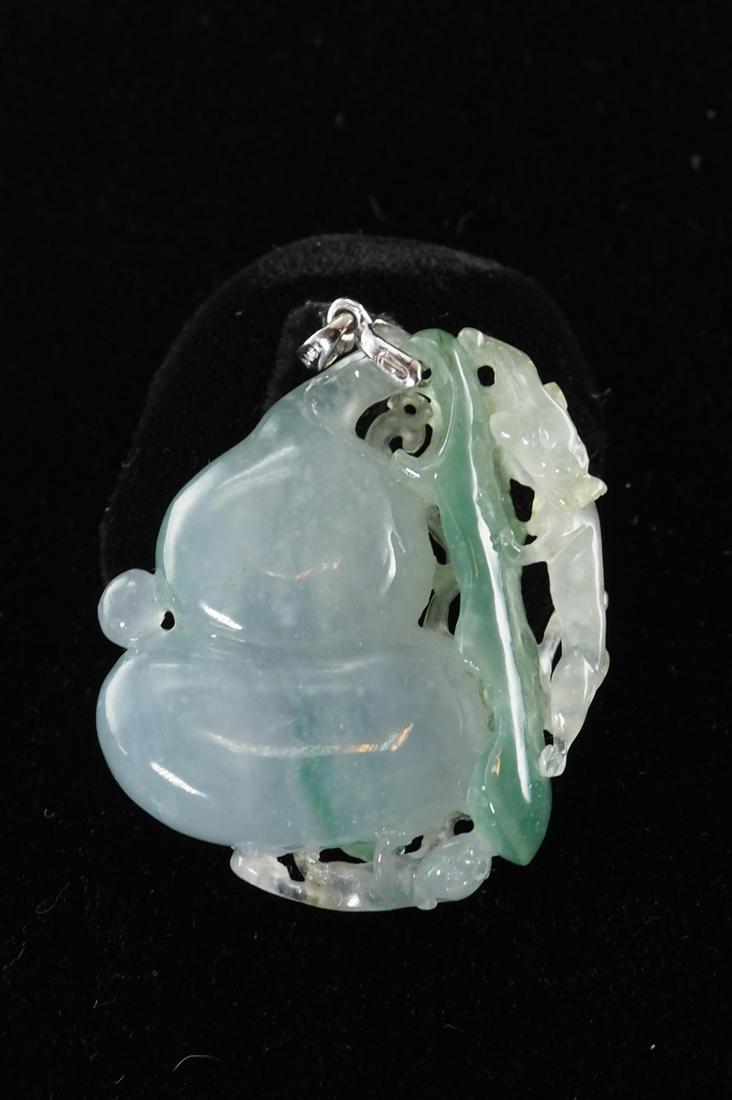 Natural amber pendant (1 of 8)