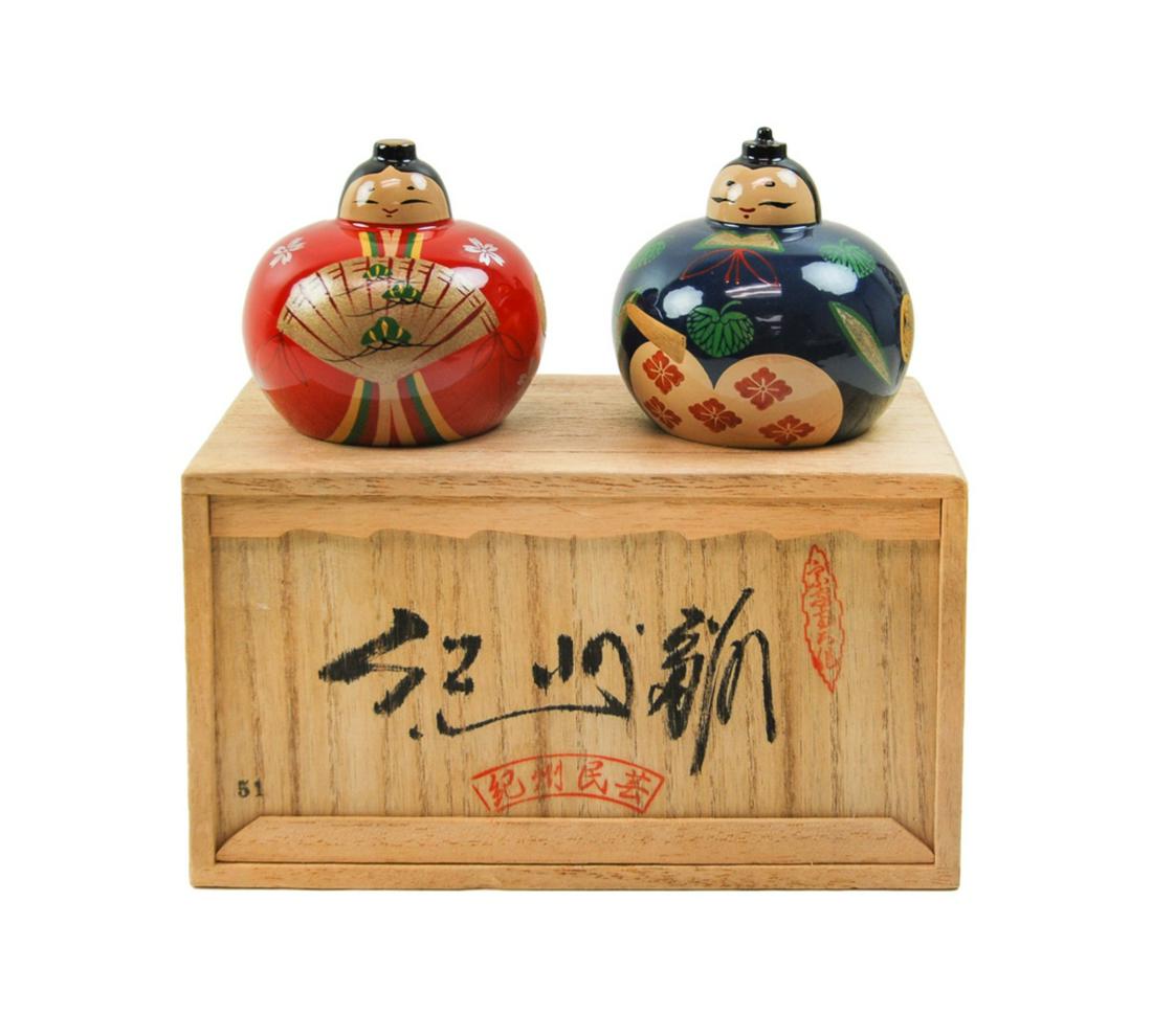 TWO JAPANESE DOLLS (1 of 4)