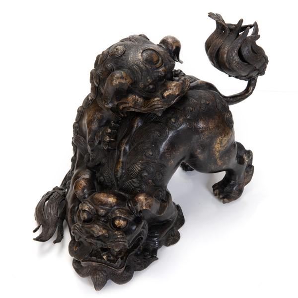 JAPANESE BRONZE FOO LION BRAZIER (1 of 6)
