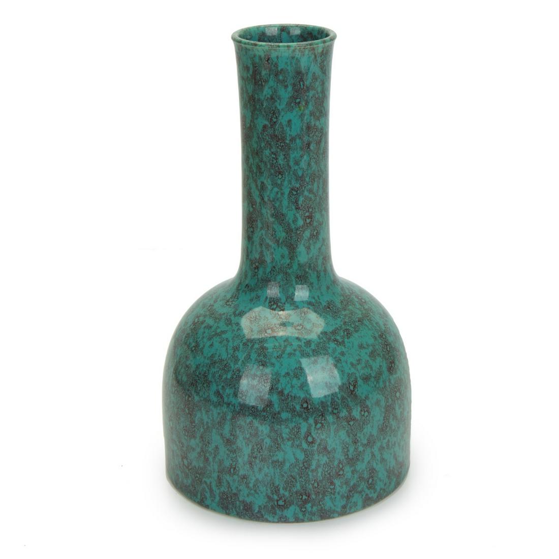 CHINESE LUJUN-TYPE GLAZE MALLET VASE (1 of 6)