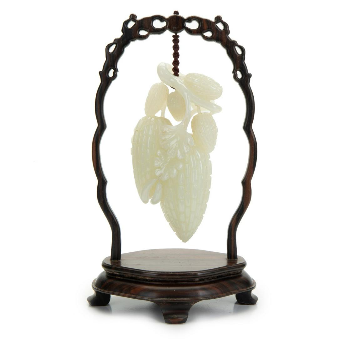 WHITE JADE HANGING FIGURE OF BITTER MELON (1 of 6)