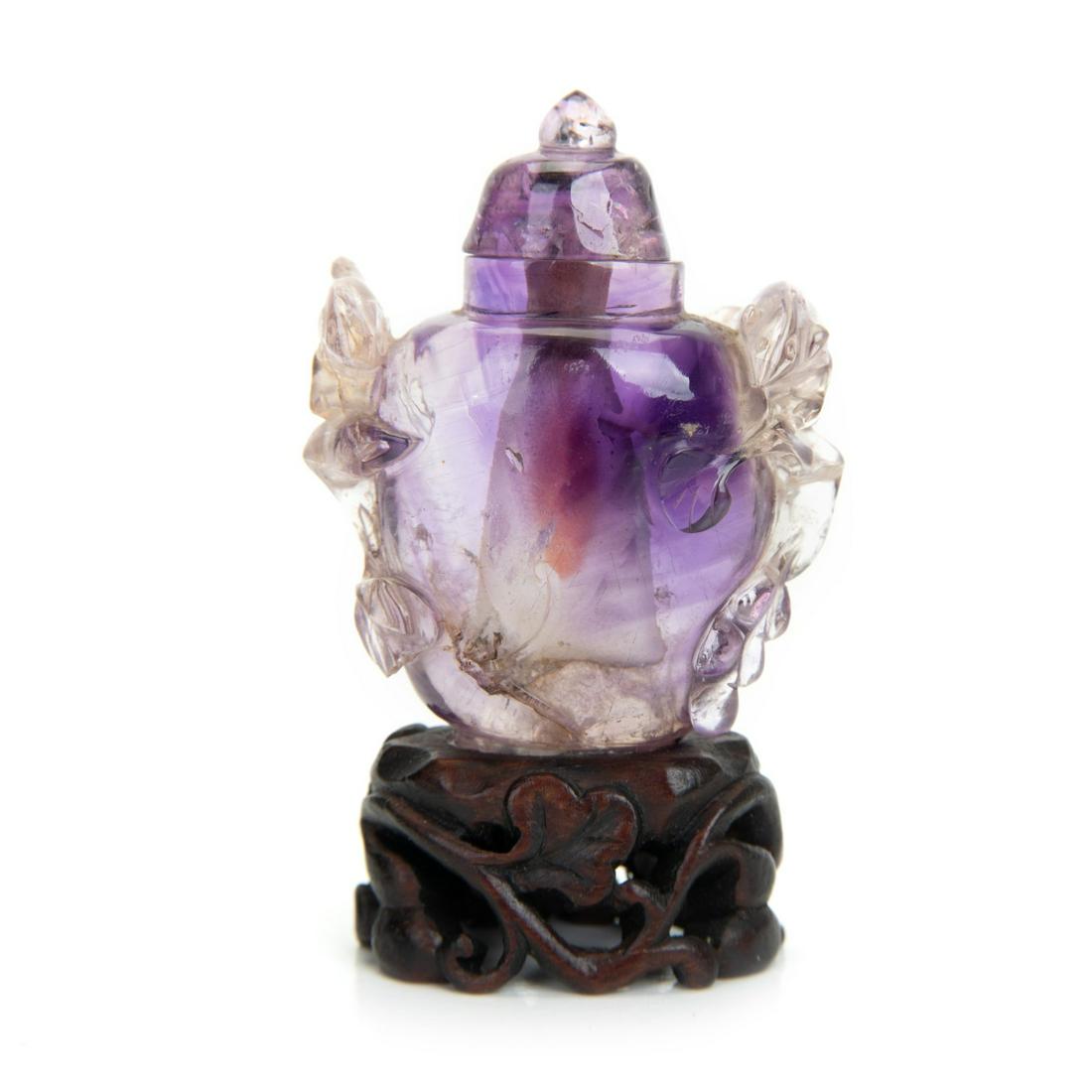 CHINESE AMETHYST SNUFF BOTTLE (1 of 6)