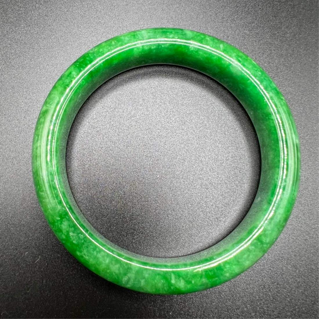 JADE BANGLE  (AIGL CERT.) (1 of 6)