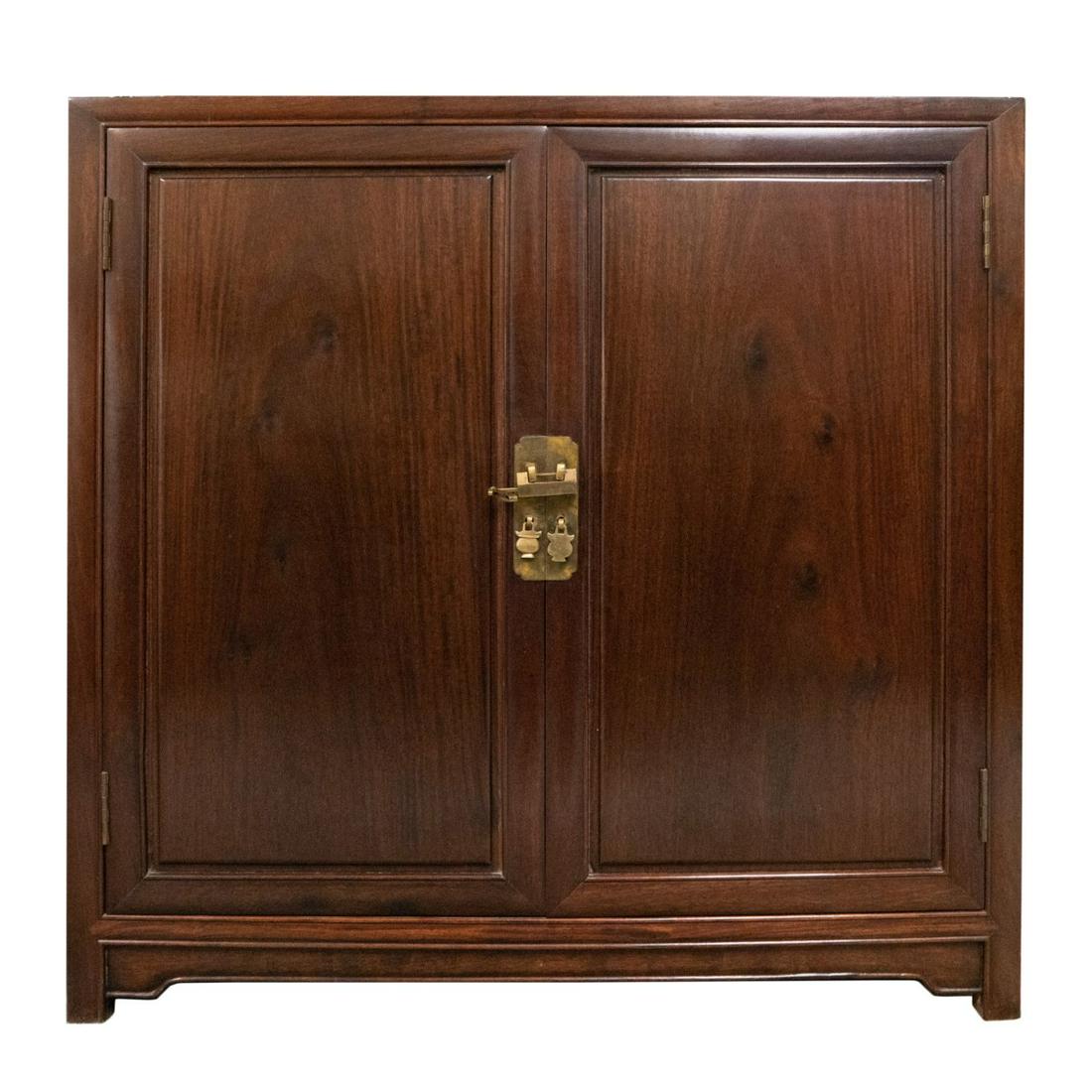 CHINESE ROSEWOOD CABINET: H:35.75in(93.1cm) W:33in(83.8cm) D:16in(40.6cm)