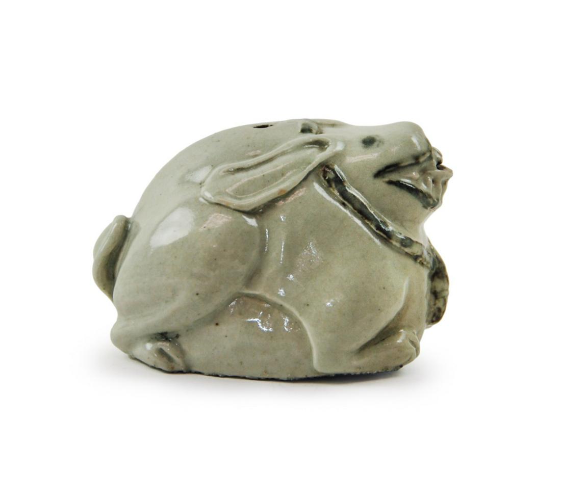 KOREAN RABBIT WATER DROPPER (1 of 2)