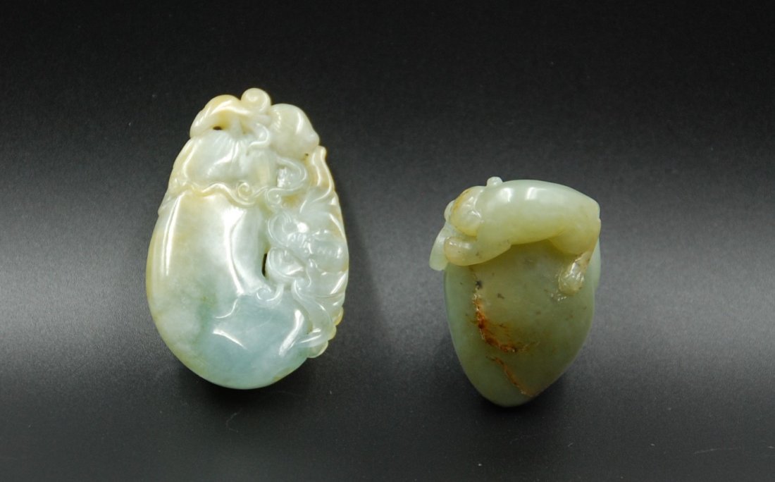 PAIR OF JADE ACCESSORIES (1 of 2)
