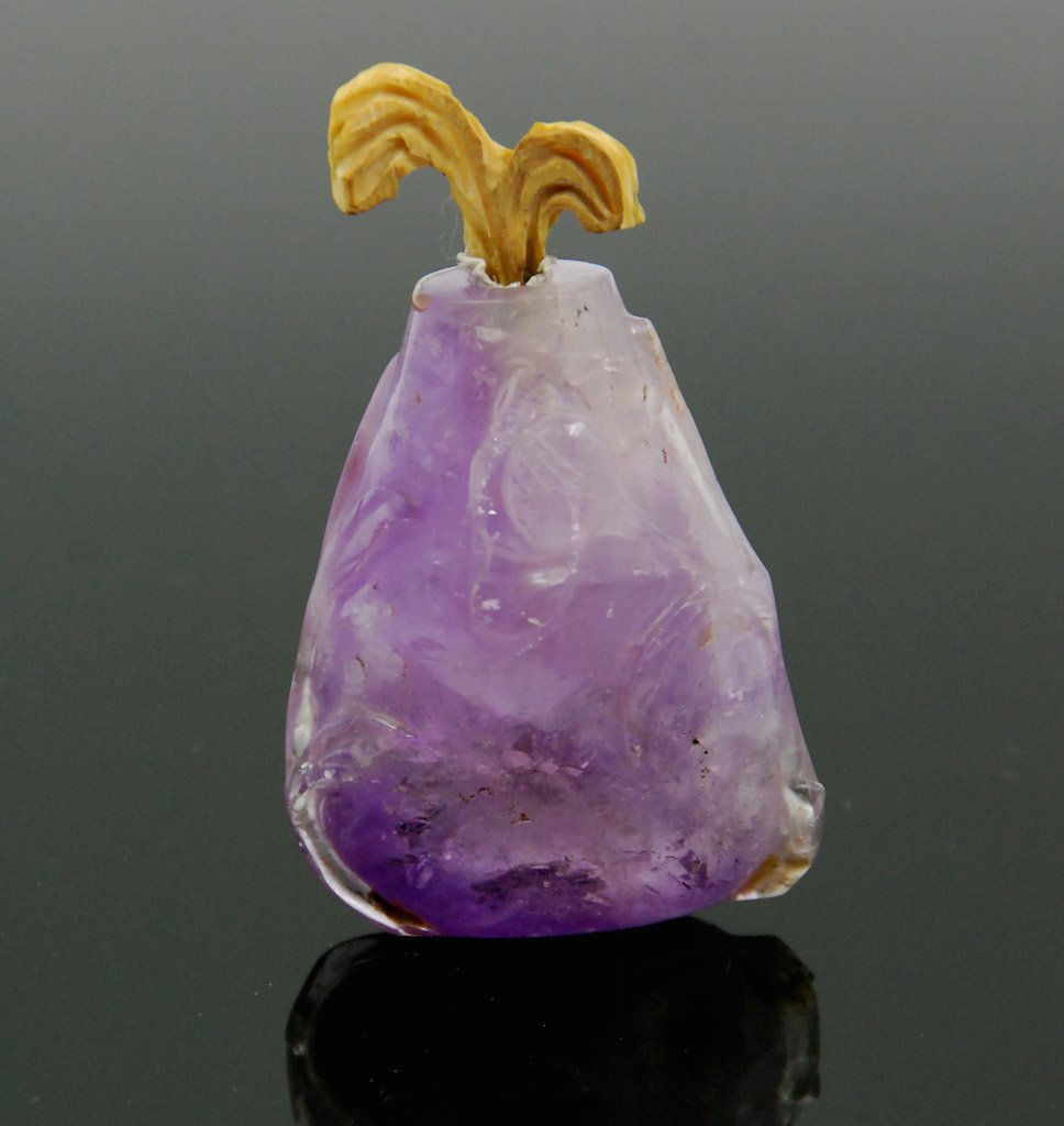 AMETHYST SNUFF BOTTLE (1 of 3)