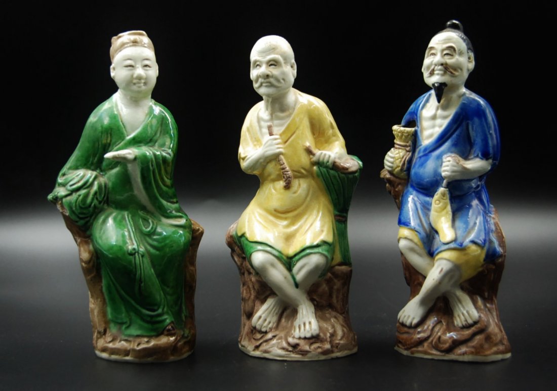 THREE SU SANCAI FIGURINES (1 of 1)