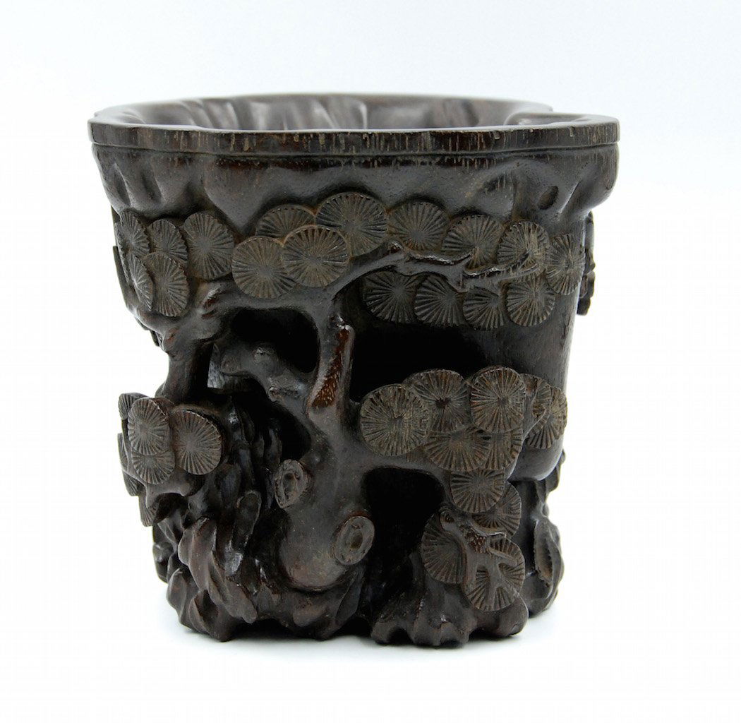 CARVED AGARWOOD BRUSH HOLDER (1 of 3)