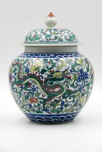 BLUE AND WHITE PORCELAIN WUCAI DRAGON AND FLOWER (1 of 2)