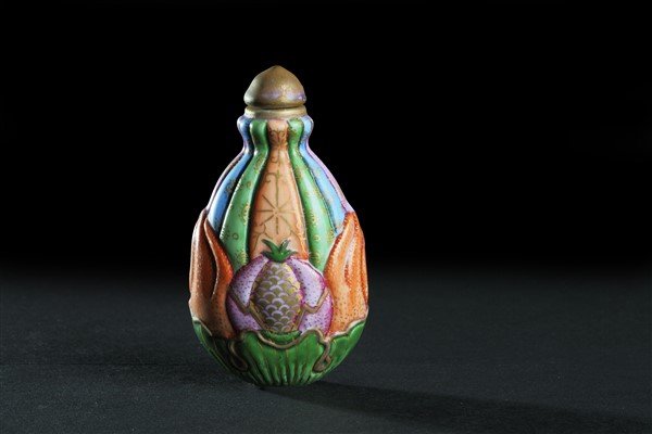 PEACH RIDGED PORCELAIN SNUFF BOTTLE (1 of 1)