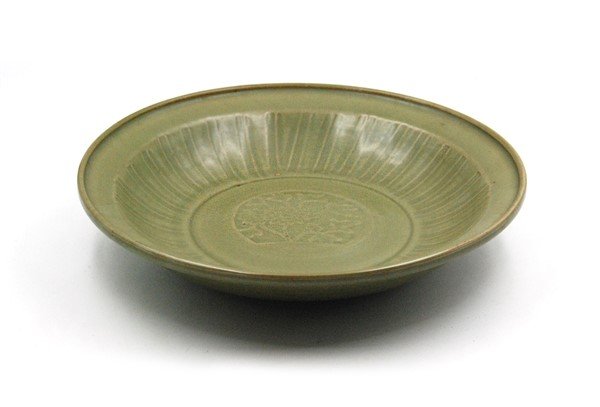 CELADON CHRYSANTHEMUM FLOWER PLATE (1 of 3)