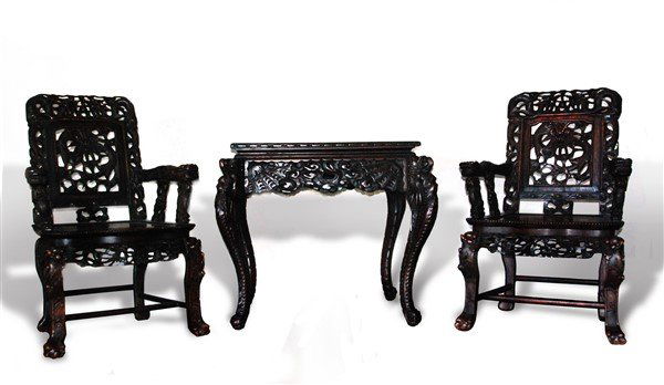 MAHOGANY TABLE AND CHAIR SET: Carved in openwork, this set of mahogany chairs and tables are covered in dragons and cloud-like patterns.D:L:29 W:28 C:L:38 W:25