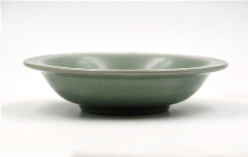 CELADON FISH DISH (1 of 4)