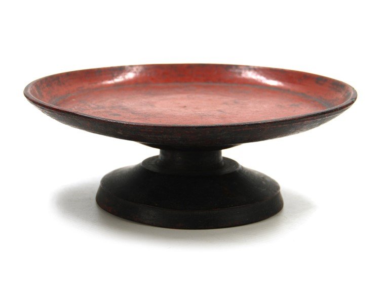 RED LACQUER FOOTED TRAY: With red lacquered exterior that is worn with age and two character marks on the bottom.