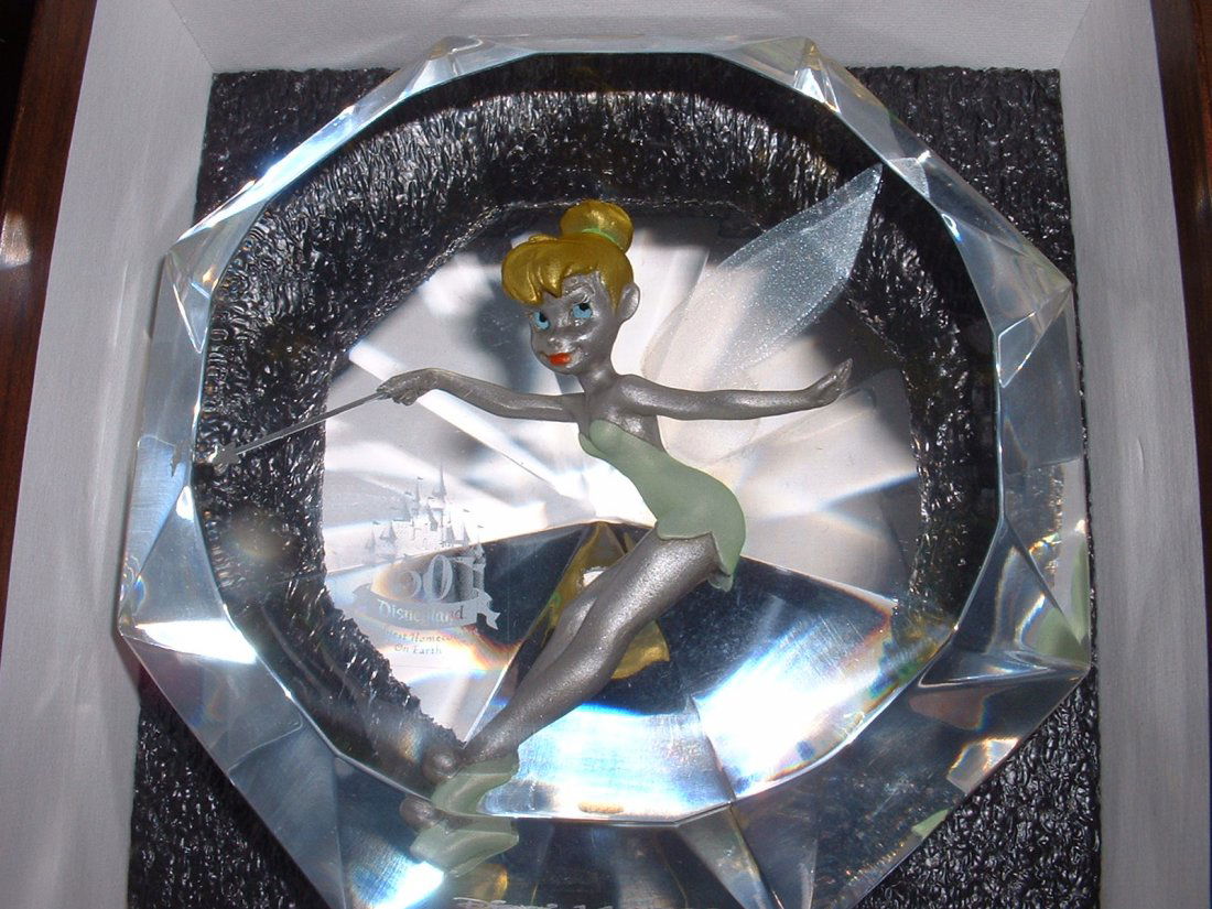 Disney's Disney Starlite Legends LE (1 of 4)