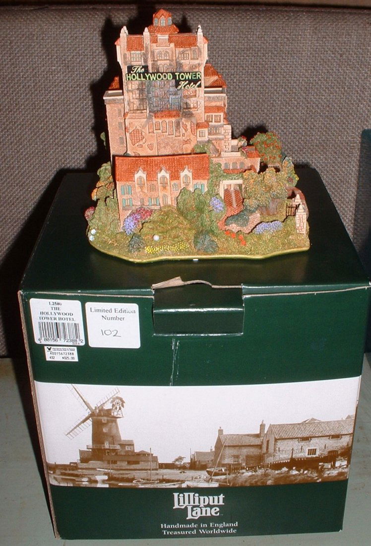 Disney's Liliput Lane Disneyana LE (1 of 4)