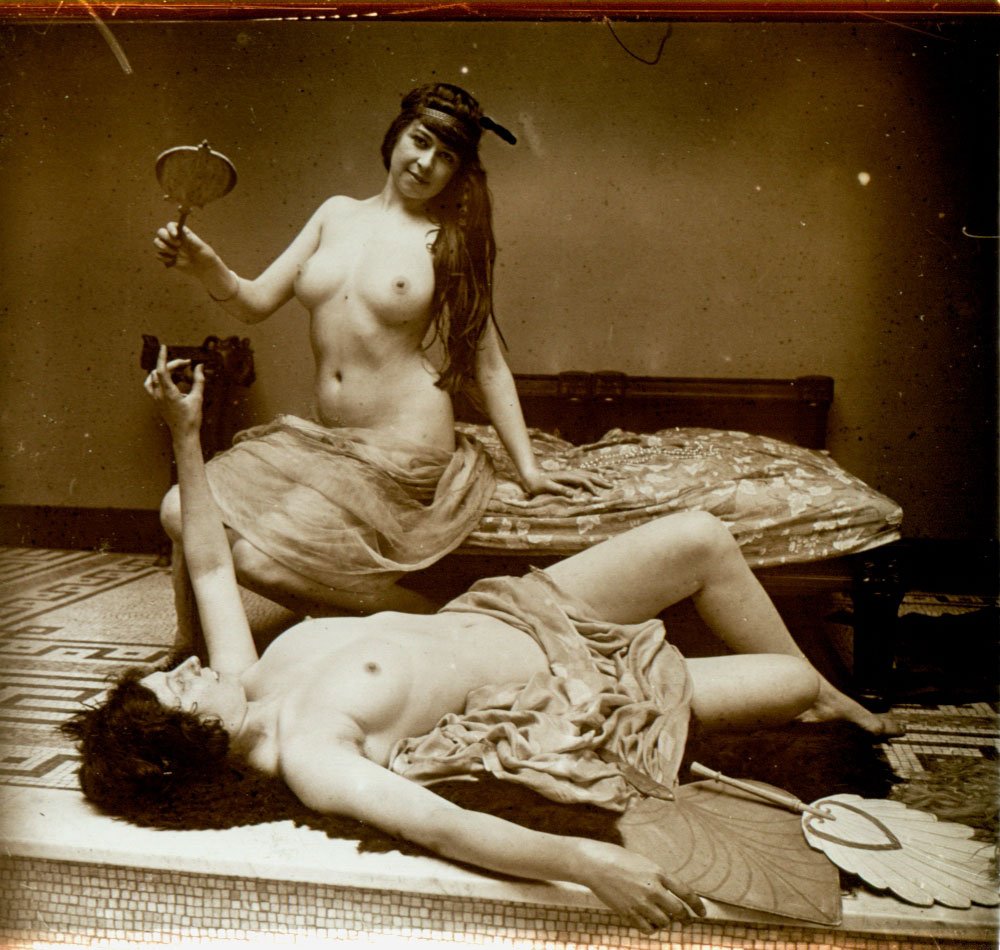 1 slide, Jules Richard French Nudes #107104 (number 2): French nudes from L 'Atrium series Item: 45 x 107mm glass stereo slide Photographer: Jules Richard or assistant Location: Paris, France Estimated Vintage: 1908-1910 Number or Markings: 107104