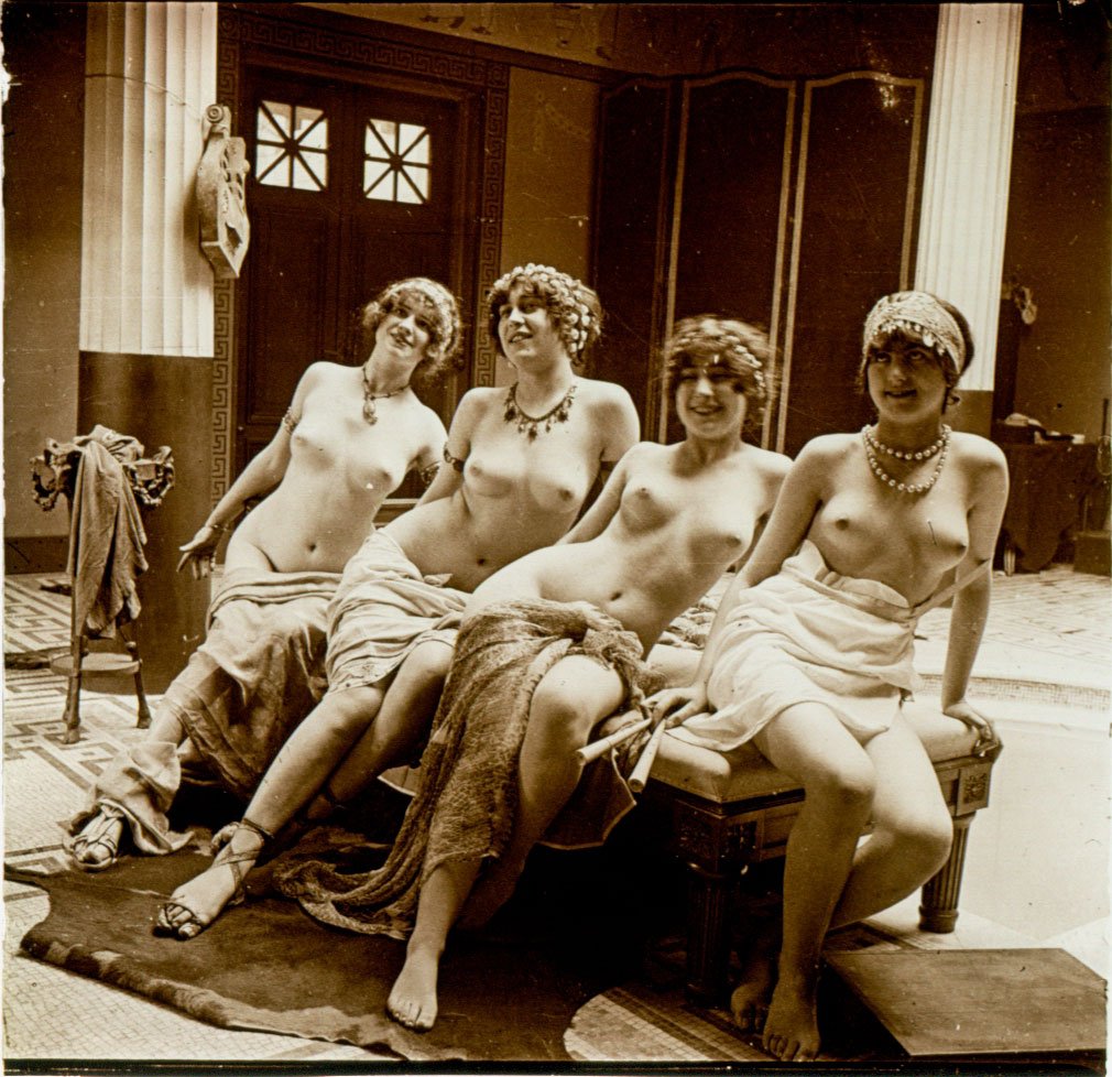 1 slide, Jules Richard French Nudes #110265: French nudes from L 'Atrium series Item: 45 x 107mm glass stereo slide Photographer: Jules Richard or assistant Location: Paris, France Estimated Vintage: 1908-1910 Number or Markings: 110265