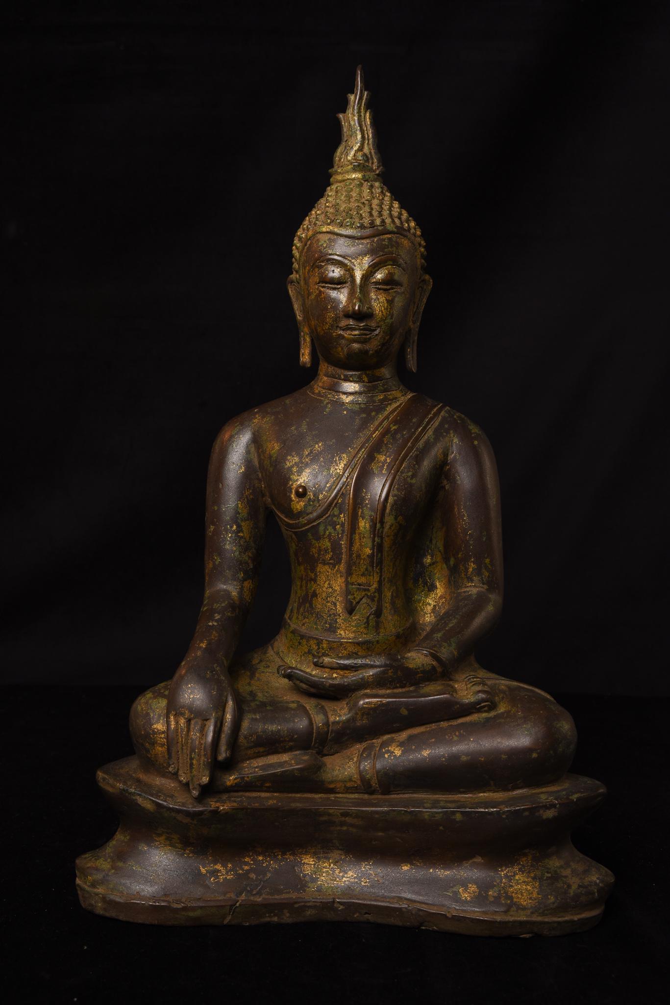 Large, good quality Thai Bronze Buddha. (1 of 20)
